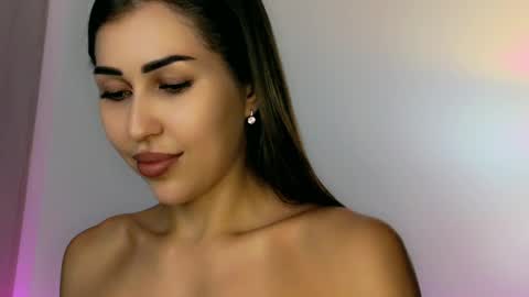 Mia Martskaya online show from December 2024 09:33:02 AM