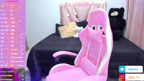 Snapshot of mia77_ chatting on December 2024 02:14:01 AM Mia online show from December 2024 02:14:01 AM