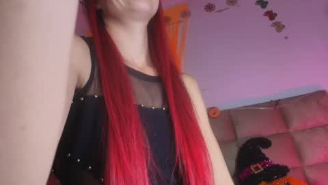 Emi online show from October 2025 08:03:02 PM