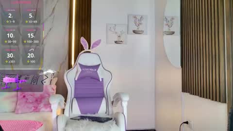 Snapshot of mia__099 chatting on December 2025 07:20:02 PM Mia Blonde online show from December 2025 07:20:02 PM