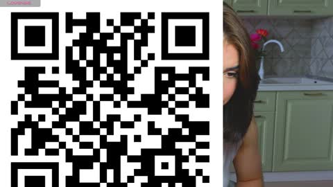 Snapshot of mia___lunaa chatting on May 2026 08:44:02 AM Mia online show from May 2026 08:44:02 AM
