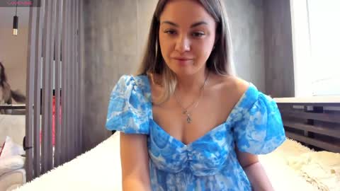 Mia online show from June 2026 03:34:01 AM
