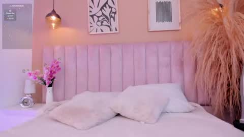mia__bailey_ online show from July 2026 08:02:01 PM