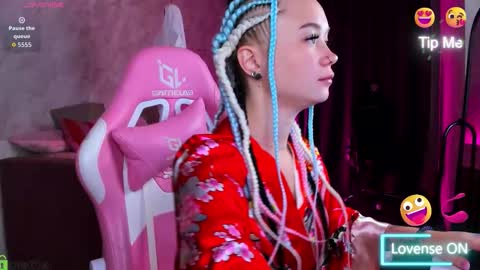 Mia  GMT7 Mon Tue Wen Thur 1000am-0300pm Sat 0300am-0900am online show from October 2025 12:56:02 AM