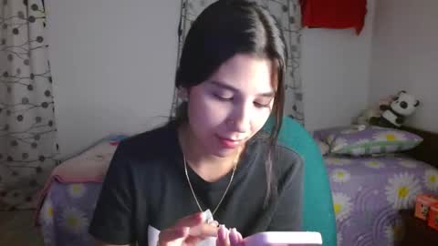 Mia online show from February 2025 01:05:02 AM