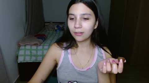 Mia online show from October 2025 01:14:02 AM