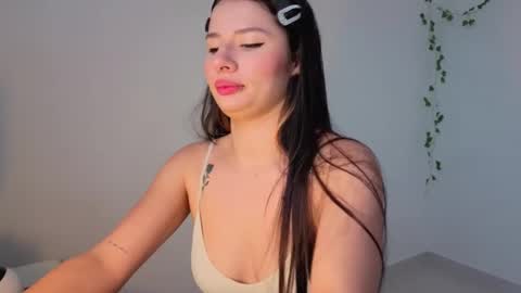 Mia adams  online show from November 2025 07:02:02 PM