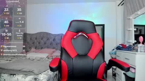 mia_adamsxxx online show from December 2024 10:13:01 PM