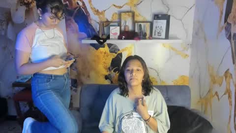 Mia online show from January 2026 06:44:01 PM