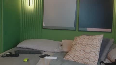 Snapshot of mia_belmont chatting on April 2026 07:04:02 PM Belmont and Mia online show from April 2026 07:04:02 PM