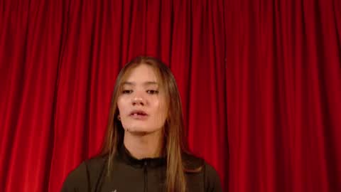 Snapshot of mia_benett_ chatting on April 2026 02:58:02 PM Mia Benett online show from April 2026 02:58:02 PM