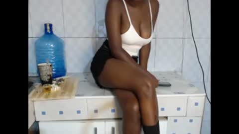 Snapshot of mia_c102130 chatting on March 2025 12:39:02 PM MIA online show from March 2025 12:39:02 PM