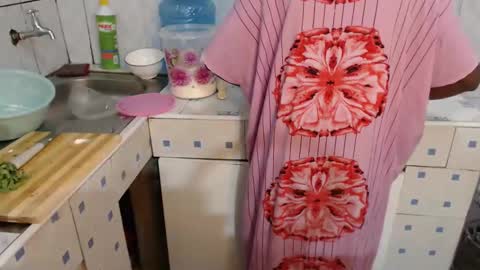 Snapshot of mia_c102130 chatting on March 2025 05:13:01 PM MIA online show from March 2025 05:13:01 PM