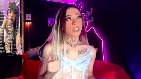 Snapshot of mia_califa_01 chatting on April 2026 10:48:01 PM mia califa online show from April 2026 10:48:01 PM