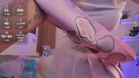 Snapshot of mia_cat05 chatting on April 2026 09:35:01 PM Mia online show from April 2026 09:35:01 PM