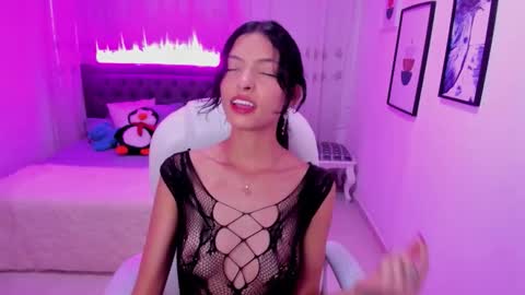 Snapshot of mia_clay1 chatting on November 2025 08:10:01 PM Mia online show from November 2025 08:10:01 PM