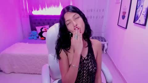 Snapshot of mia_clay1 chatting on November 2025 08:22:02 PM Mia online show from November 2025 08:22:02 PM