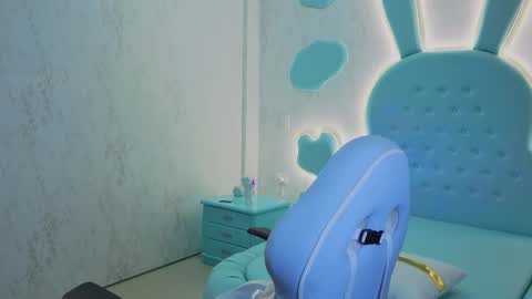 Mia Cuttee online show from October 2025 03:29:02 AM