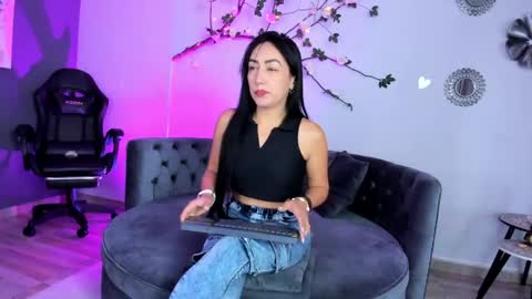 Snapshot of mia_davis__ chatting on June 2026 11:57:01 AM mia_davis__ online show from June 2026 11:57:01 AM