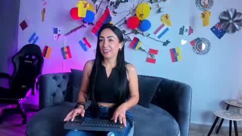 Snapshot of mia_davis__ chatting on June 2026 12:08:01 PM mia_davis__ online show from June 2026 12:08:01 PM