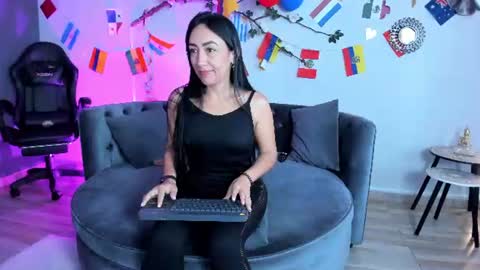 Snapshot of mia_davis__ chatting on June 2026 11:22:02 AM mia_davis__ online show from June 2026 11:22:02 AM