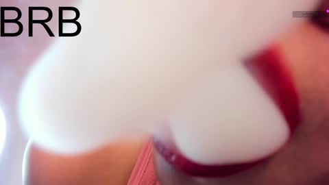 Snapshot of mia_depp chatting on January 2025 08:26:02 PM Mia online show from January 2025 08:26:02 PM