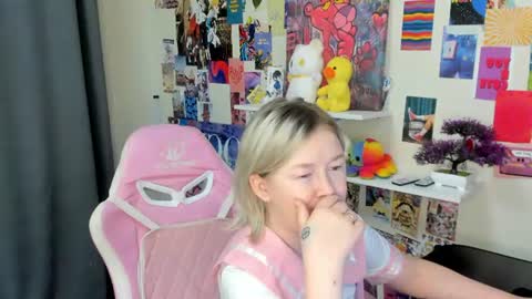 Snapshot of mia_ferd chatting on July 2026 02:55:01 AM Mia online show from July 2026 02:55:01 AM