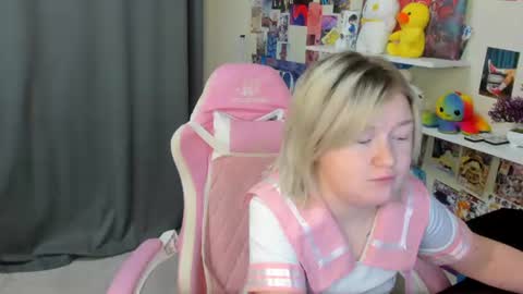 Snapshot of mia_ferd chatting on July 2026 03:02:02 AM Mia online show from July 2026 03:02:02 AM