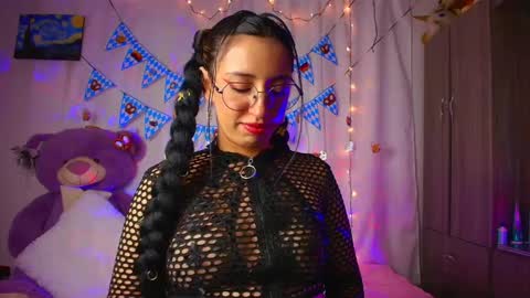 Snapshot of mia_flames chatting on September 2025 12:47:02 AM Mia flames online show from September 2025 12:47:02 AM