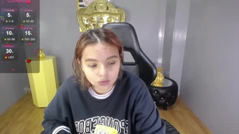 Snapshot of mia_foster_t chatting on October 2025 12:44:02 PM Mia online show from October 2025 12:44:02 PM