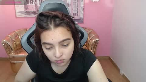 Snapshot of mia_foster_t chatting on November 2025 01:15:02 PM Mia online show from November 2025 01:15:02 PM