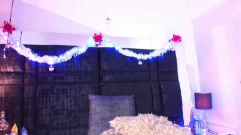 MIA online show from December 2024 01:13:02 AM