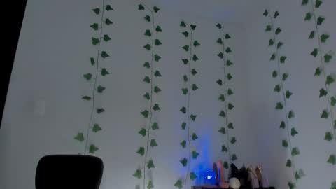 Snapshot of mia_garcia2 chatting on March 2026 10:17:02 PM MIA online show from March 2026 10:17:02 PM