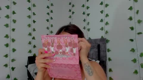 Snapshot of mia_garcia2 chatting on April 2026 10:10:02 PM MIA online show from April 2026 10:10:02 PM