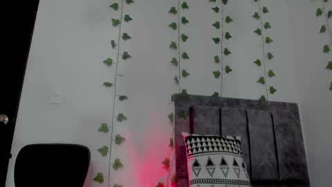 Snapshot of mia_garcia2 chatting on April 2026 09:41:02 PM MIA online show from April 2026 09:41:02 PM