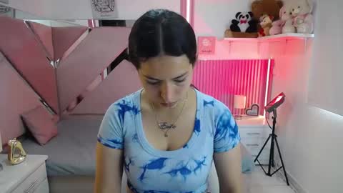 Snapshot of mia_garcia28 chatting on June 2026 01:49:01 PM mia_garcia28 online show from June 2026 01:49:01 PM