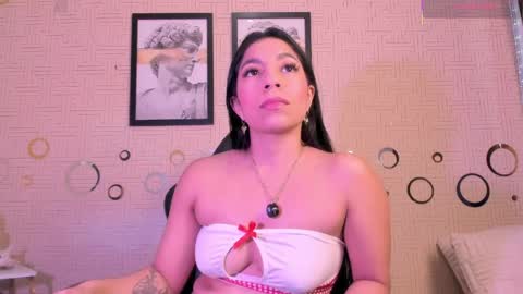 Snapshot of mia_gothzx chatting on June 2026 02:33:01 PM Mia online show from June 2026 02:33:01 PM
