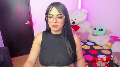 Snapshot of mia_j51 chatting on January 2025 10:29:02 PM Mia J Abbey online show from January 2025 10:29:02 PM