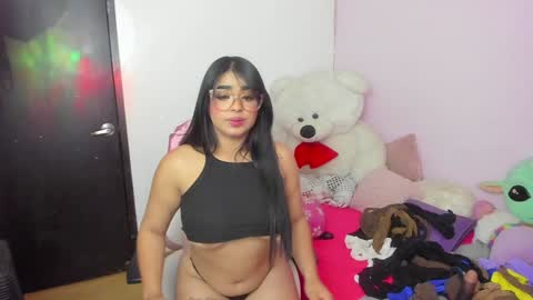 Snapshot of mia_j51 chatting on February 2025 12:51:01 AM Mia J Abbey online show from February 2025 12:51:01 AM