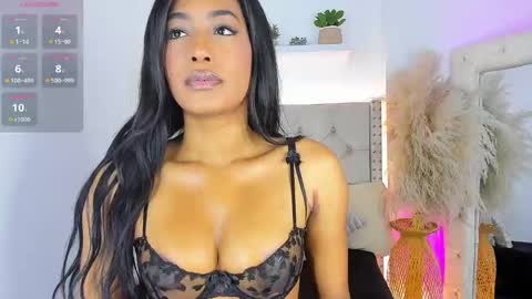 Snapshot of mia_juicy_ chatting on September 2025 08:14:01 PM mia_juicy_ online show from September 2025 08:14:01 PM
