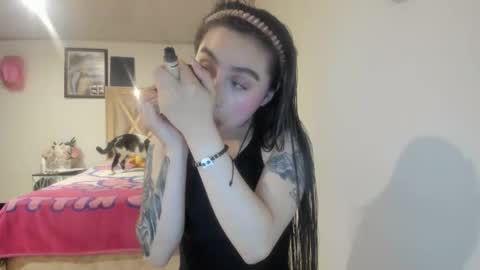 Snapshot of mia_kanee chatting on October 2025 10:26:02 PM mia kaneee online show from October 2025 10:26:02 PM