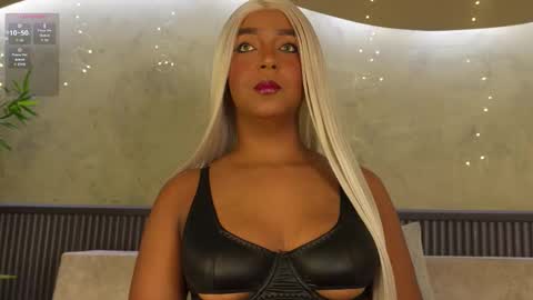 Snapshot of mia_lacy chatting on March 2026 04:18:01 AM mia_lacy online show from March 2026 04:18:01 AM