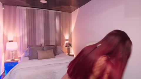 Mia Lane online show from March 2026 11:39:02 AM