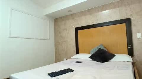 Snapshot of mia_lopez52 chatting on February 2025 12:52:02 PM MIALOPEZ . Y . online show from February 2025 12:52:02 PM