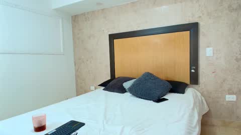 Snapshot of mia_lopez52 chatting on February 2025 06:24:01 PM MIALOPEZ . Y . online show from February 2025 06:24:01 PM