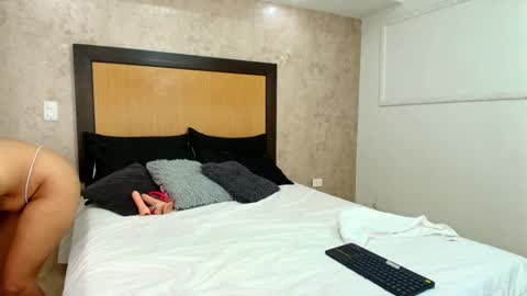 Snapshot of mia_lopez52 chatting on February 2025 08:03:02 PM MIALOPEZ . Y . online show from February 2025 08:03:02 PM