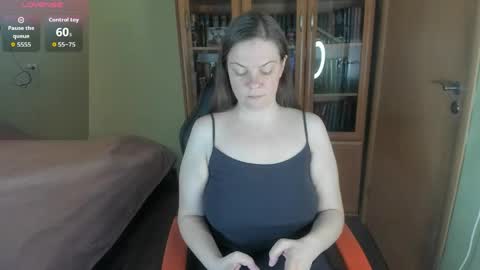 Snapshot of mia_lores chatting on June 2026 12:07:02 PM mia_lores online show from June 2026 12:07:02 PM