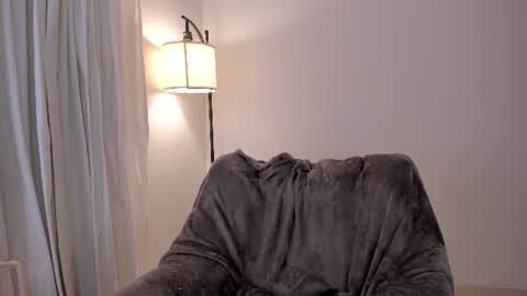 Snapshot of mia_love__ chatting on June 2026 02:24:02 AM MIA LOVE online show from June 2026 02:24:02 AM