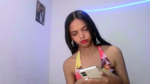 mia lucy 21 online show from November 2025 08:18:01 PM
