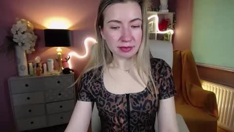 Mia online show from January 2025 10:36:02 AM